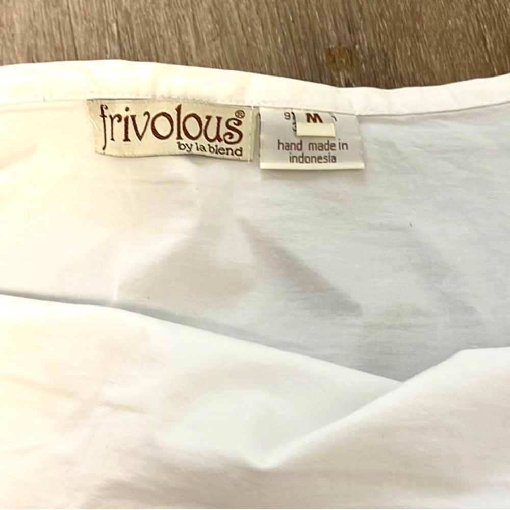 VTG Frivolous,M, Hand-Crafted, A-Line Percale-Feel Delicately Embroidered,EUC - Picture 3 of 10